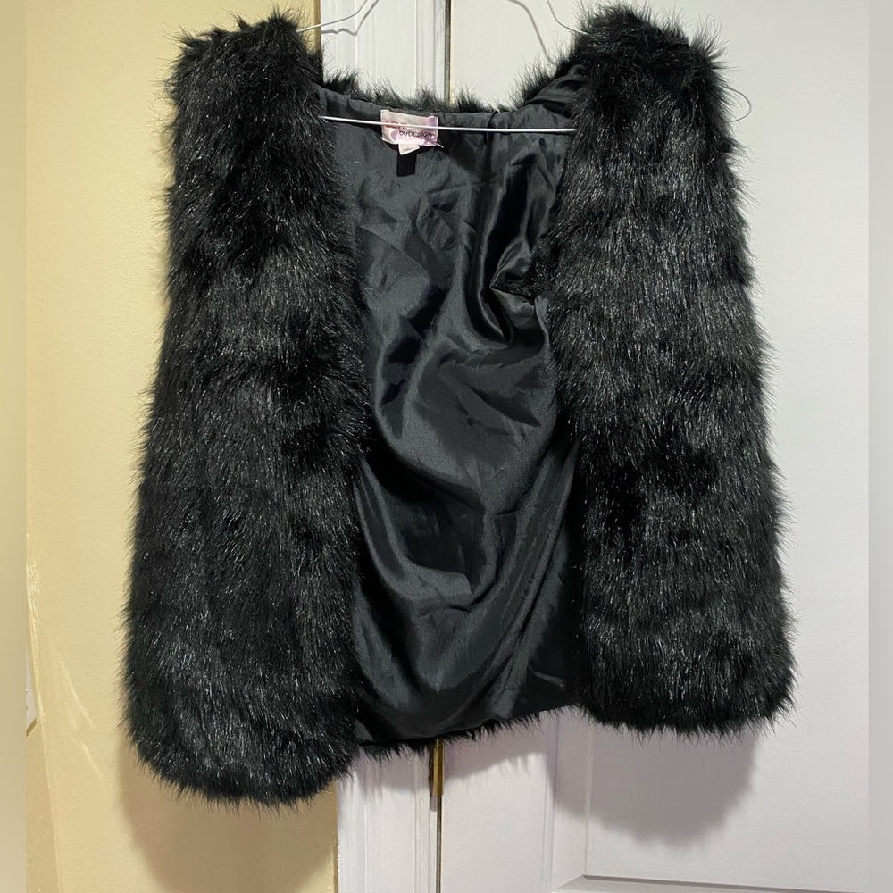 Black Faux Fur Vest-Small